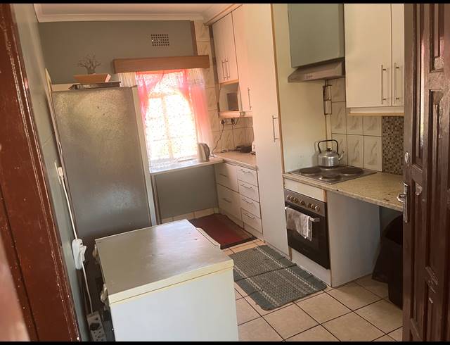 3 BEDROOM FREEHOLD FOR SALE IN SOUTH HILLS